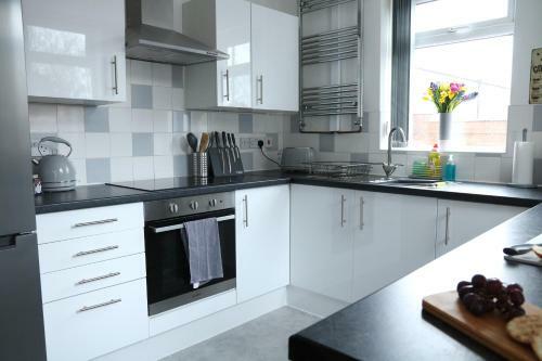 Ideal Home Away In Bury And Whitefield