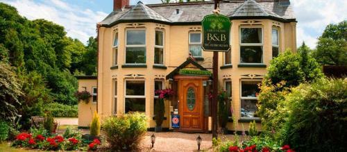 Hostal Twin Oaks Guest House