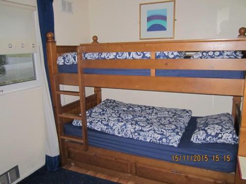 Glan Gwna Upper Lakeside Chalet Dog Friendly