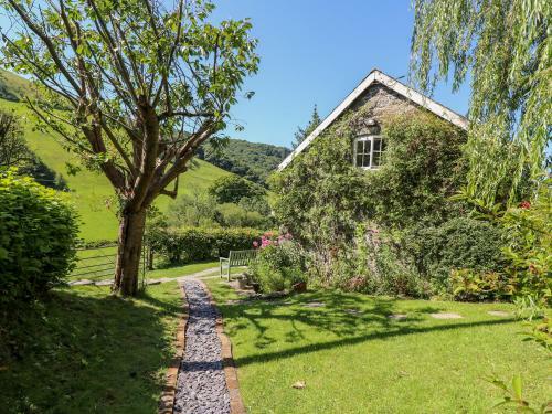 Lower Dolgenau (the Cottage)