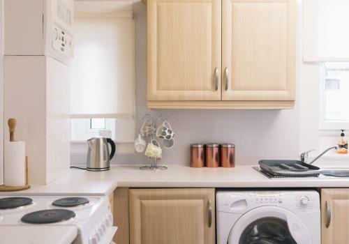 Airdrie Contractors Apartment