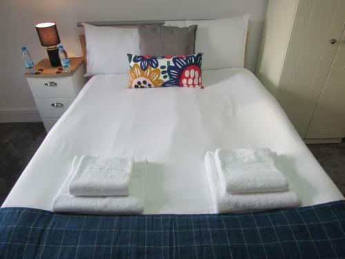 Hostal The Tas Suites - Tas Accommodations