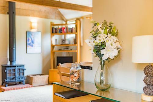 Great Higham Barn And Cottages