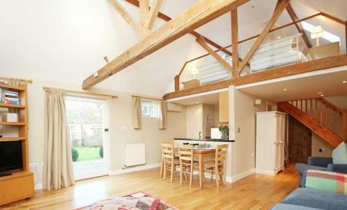 Great Higham Barn And Cottages