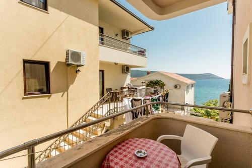 Apartments Maslina