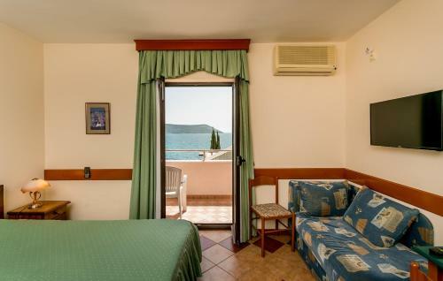 Apartments Maslina