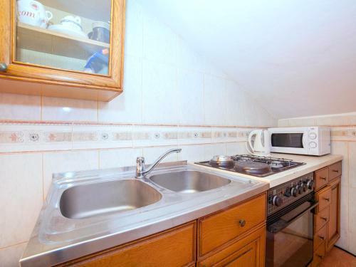 Hostal ?urovi? Guest House
