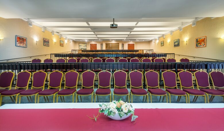 Hunguest Hotel Sun Resort