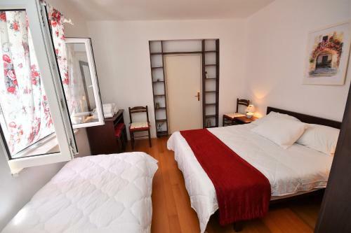 Nikic Apartments