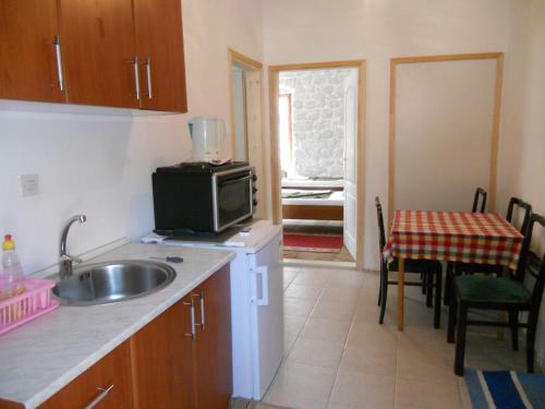 Apartments Laros