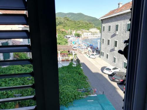Apartments Laros