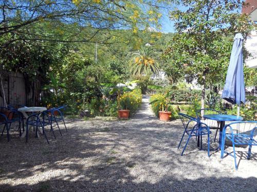 Apartments Laros