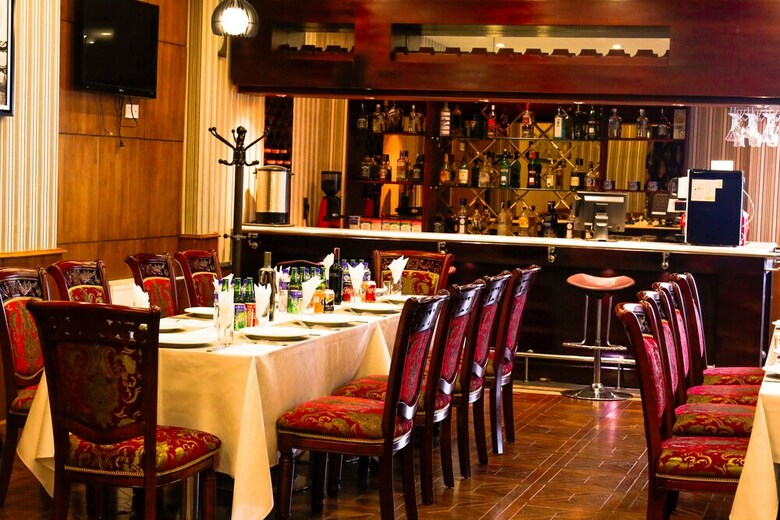 Platinum Hotel