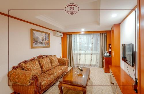 Royal House Hotel
