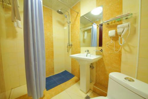 New World Hotel