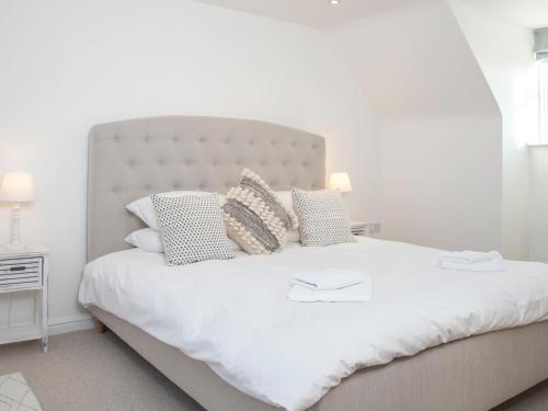 Luxury Spacious 3 Bed Home Close To City/stadiums