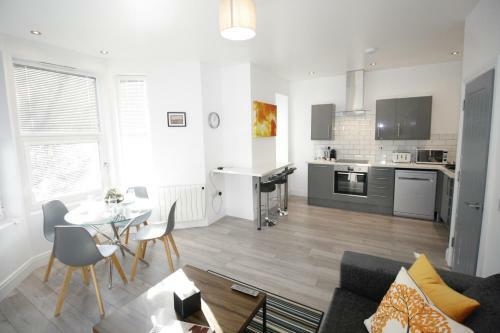 Willow Serviced Apartments - The Walk