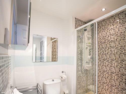 Trendy & Modern Cardiff Bay Townhouse - Sleeps 6