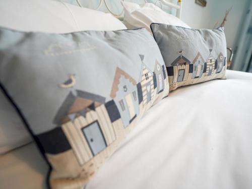 Trendy & Modern Cardiff Bay Townhouse - Sleeps 6