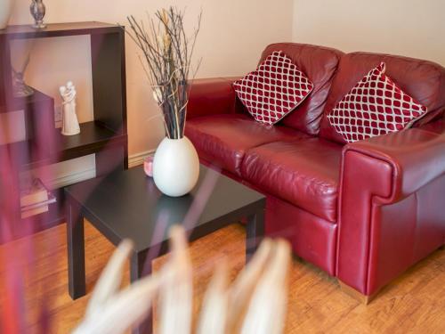 Trendy & Modern Cardiff Bay Townhouse - Sleeps 6