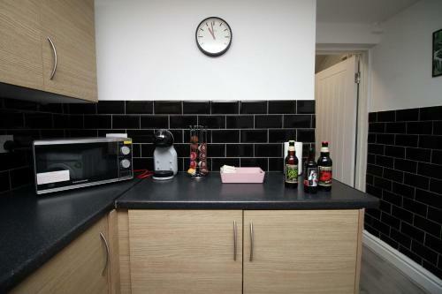 Adamsdown Lodge By Staybc