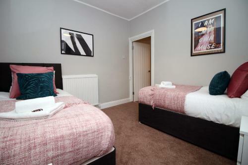 Adamsdown Lodge By Staybc