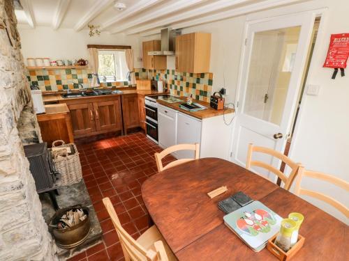 Pwll Cottage