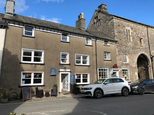 Cartmel Square Bed & Breakfast