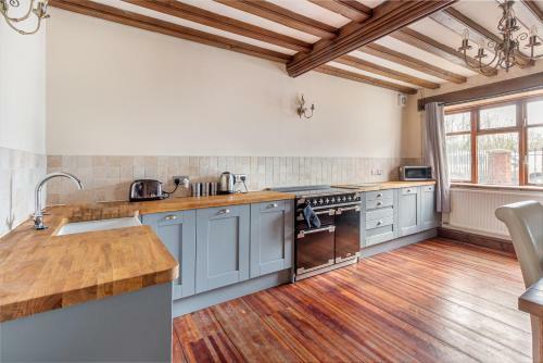 Stunning 5 Bed Cottage Cawston Norwich