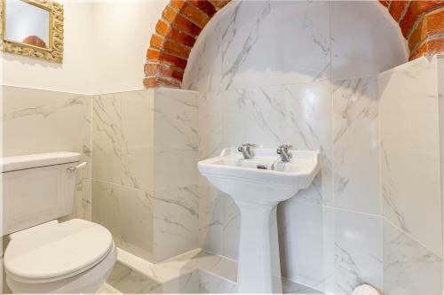Stunning 5 Bed Cottage Cawston Norwich