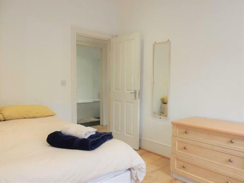 Hostal Double Room, Chatham Dockyard