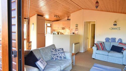 The Lodge @ Clifftop Park