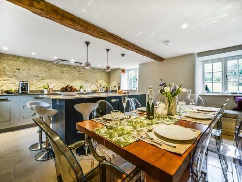 Westerleigh Cottage