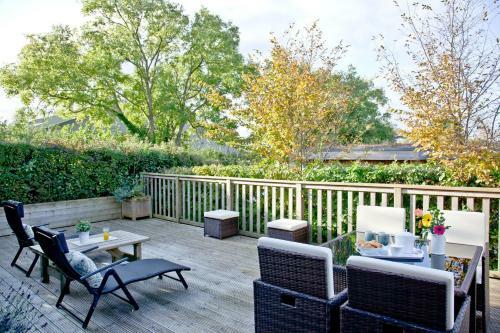 Cedar Lodge, Strawberryfield Park