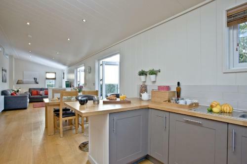 Diamond Lodge, Strawberryfield Park