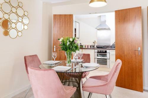 10 Saint James - By Luxury Apartments