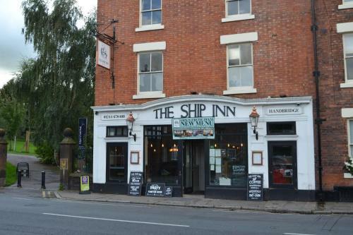 Charming 1 Bed Riverside Apartment