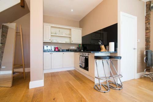 Picturesque Chester Abode With Free Wifi