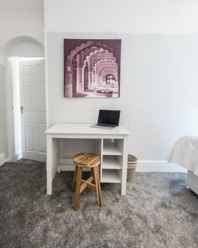 Newlyn House - Sleeps 11