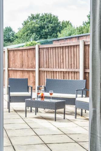 Newlyn House - Sleeps 11