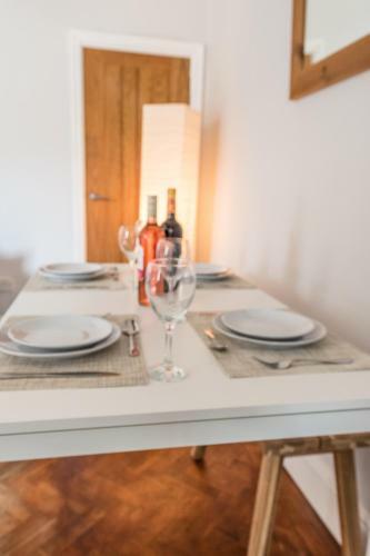 Newlyn House - Sleeps 11