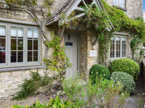 Holly Cottage