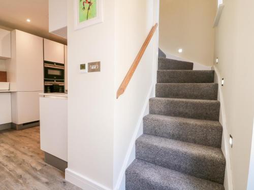 4 Loveday Mews