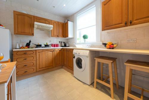 Premier - Ashgrove Apartment