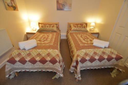 The Oak Rooms