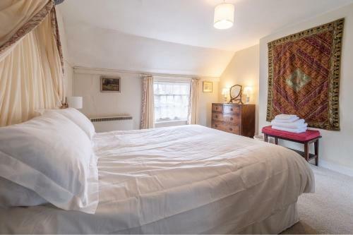 Crown Cottage
