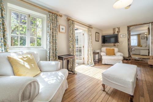Crown Cottage
