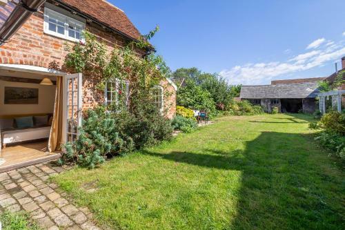Crown Cottage