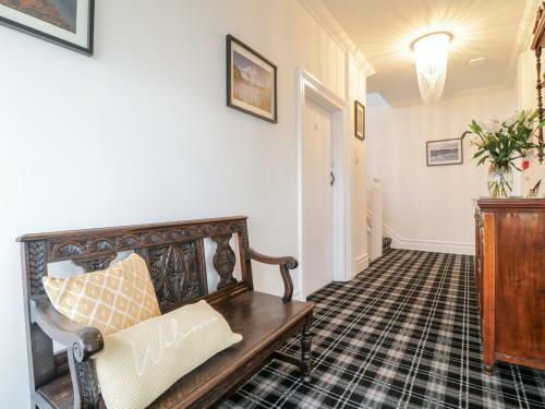 Apartment No6