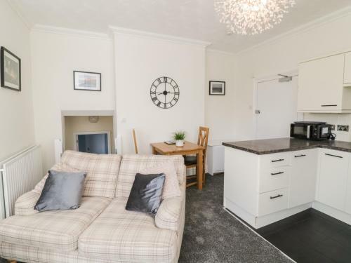 Apartment No6